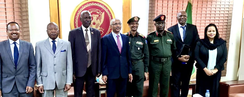 The Executive Secretary with the Minister of Defence of the Republic of Sudan